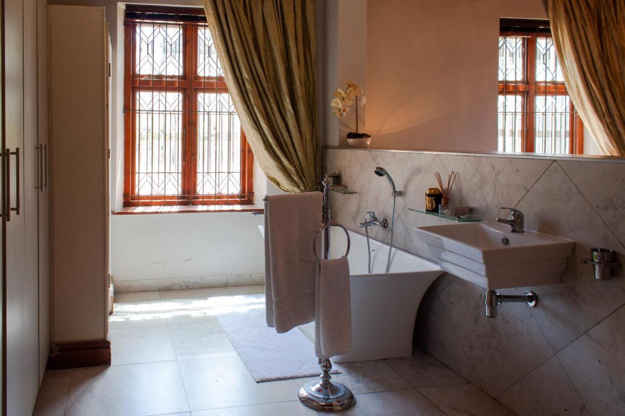 Bloemendal Wine Estate Accommodation Кейптаун Екстериор снимка