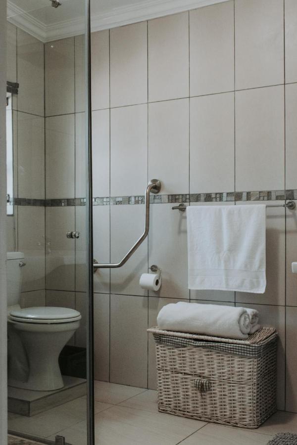 Bloemendal Wine Estate Accommodation Кейптаун Екстериор снимка
